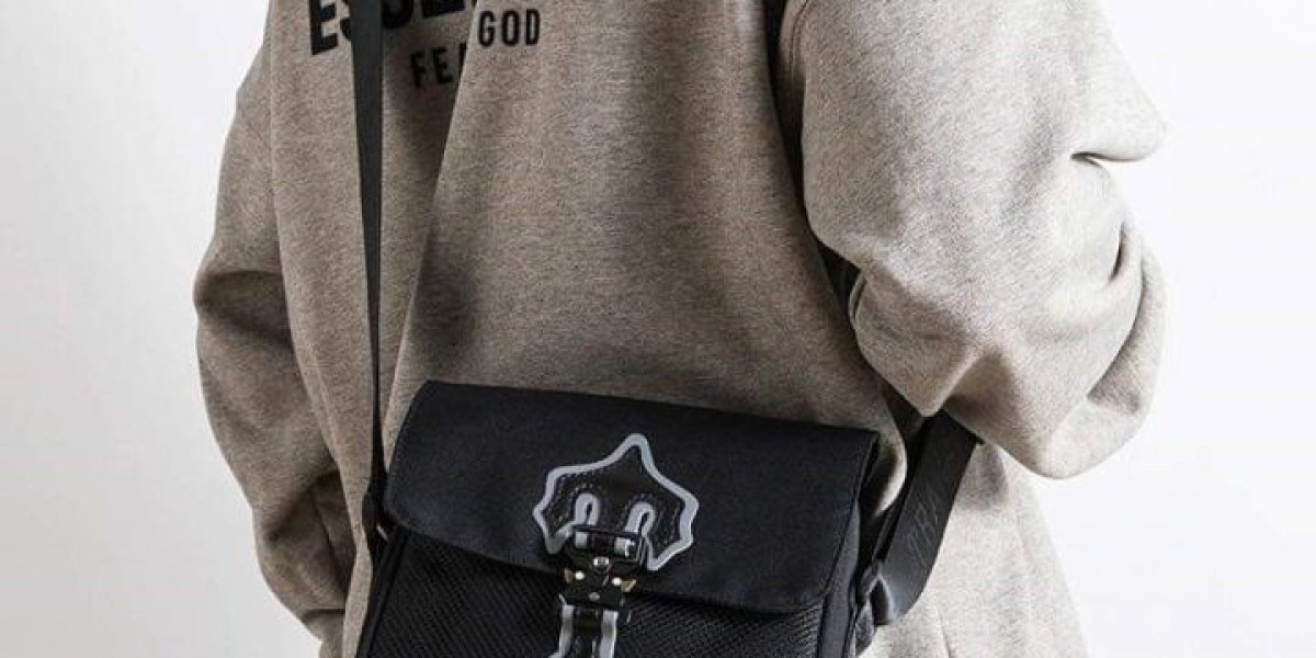 Trapstar Bag - Stylish Storage for Urban Adventures