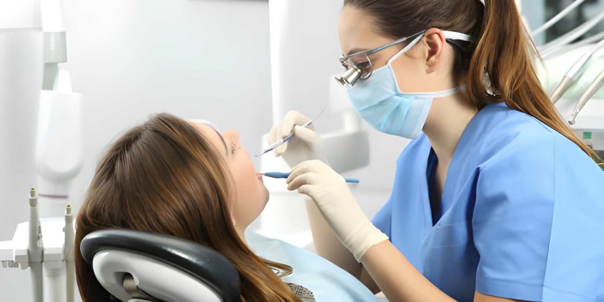 Female Dentist in Johar Town, Lahore: Comfortable, Understanding Dental Care