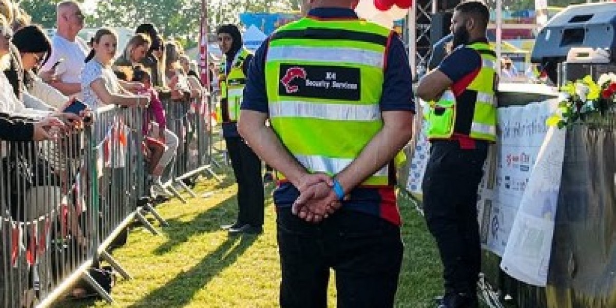 How Crowd Management Services Turn Large Crowds Into Organised Experiences