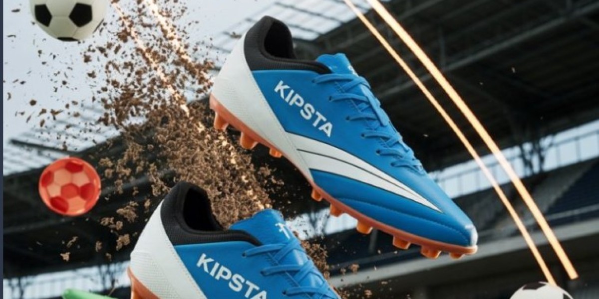Choosing the Right Sports Gear for Training and Play