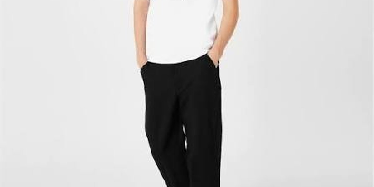 Urban Fashion Inspiration Featuring Comme Des Garcons for Young Styles
